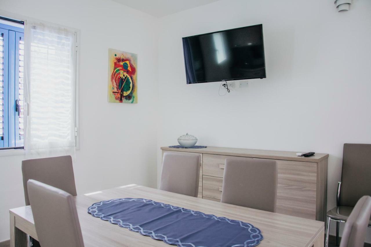 Milva'S Apartment Lotzorai Ngoại thất bức ảnh